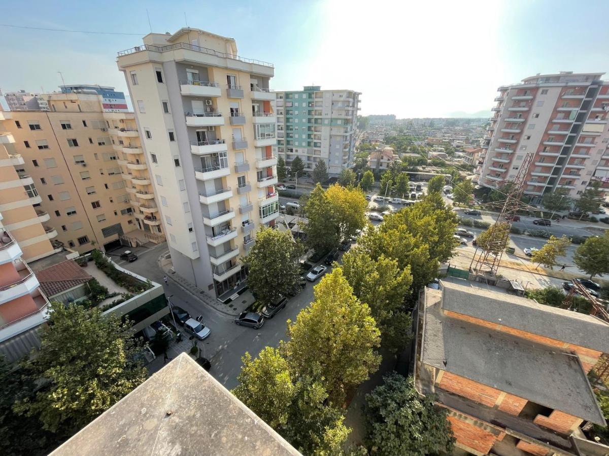 Venus - Cozy With Terrace Apartament