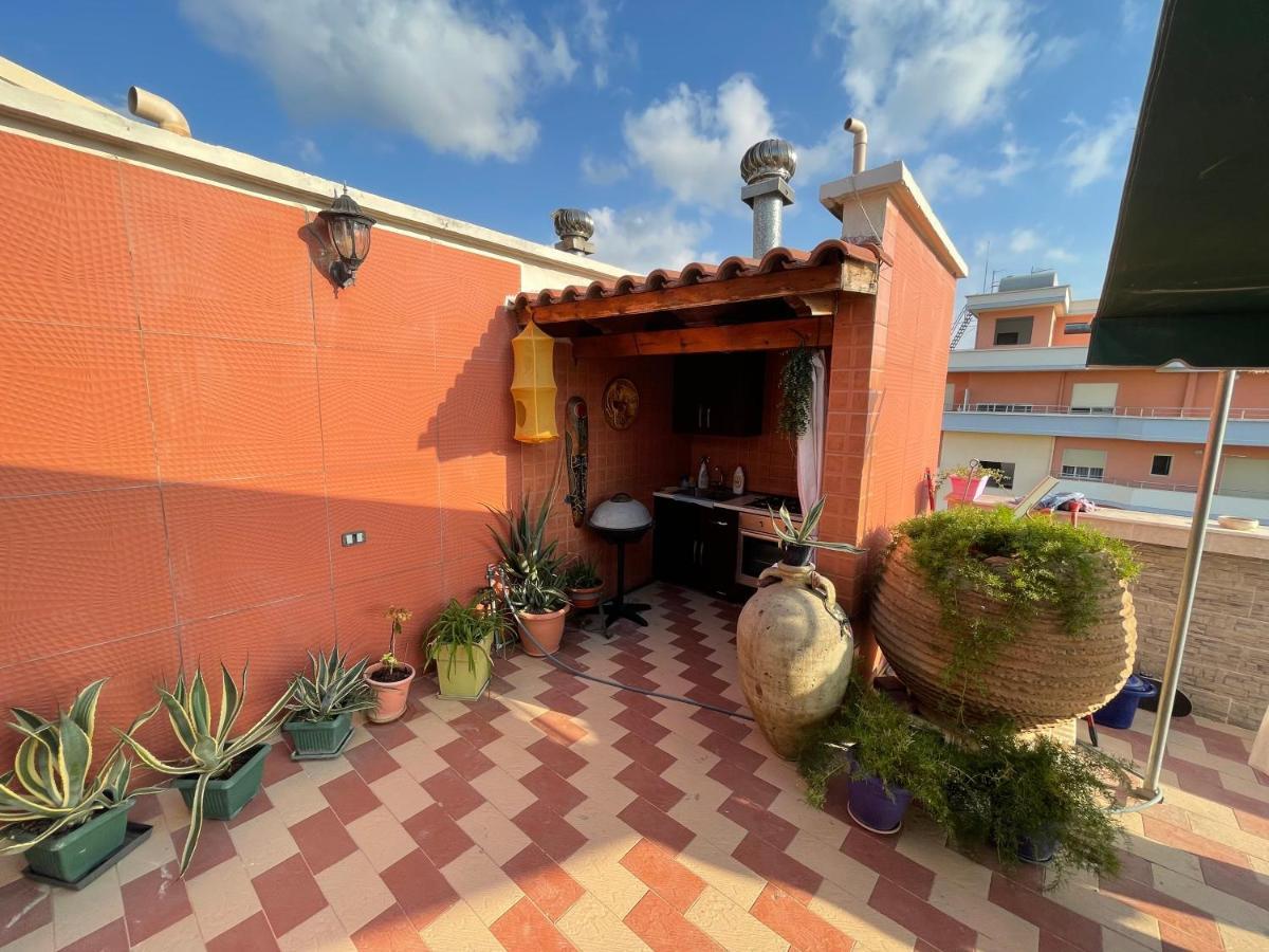 Venus - Cozy With Terrace Apartament