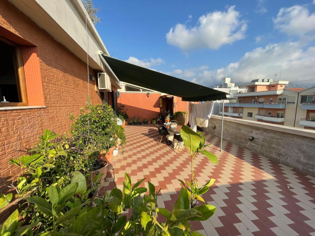 Venus - Cozy With Terrace Apartament *