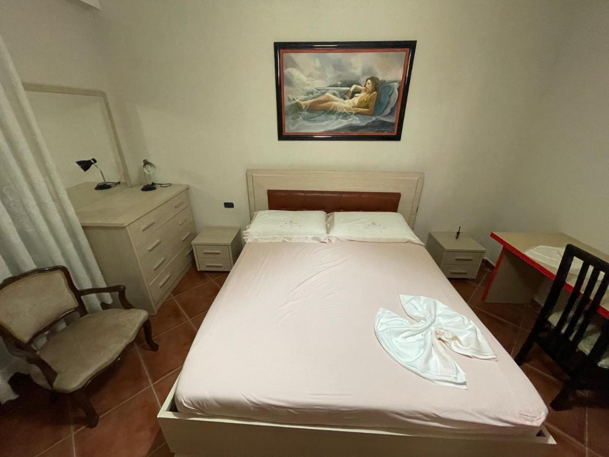 Apartament Venus - Cozy With Terrace Wlora