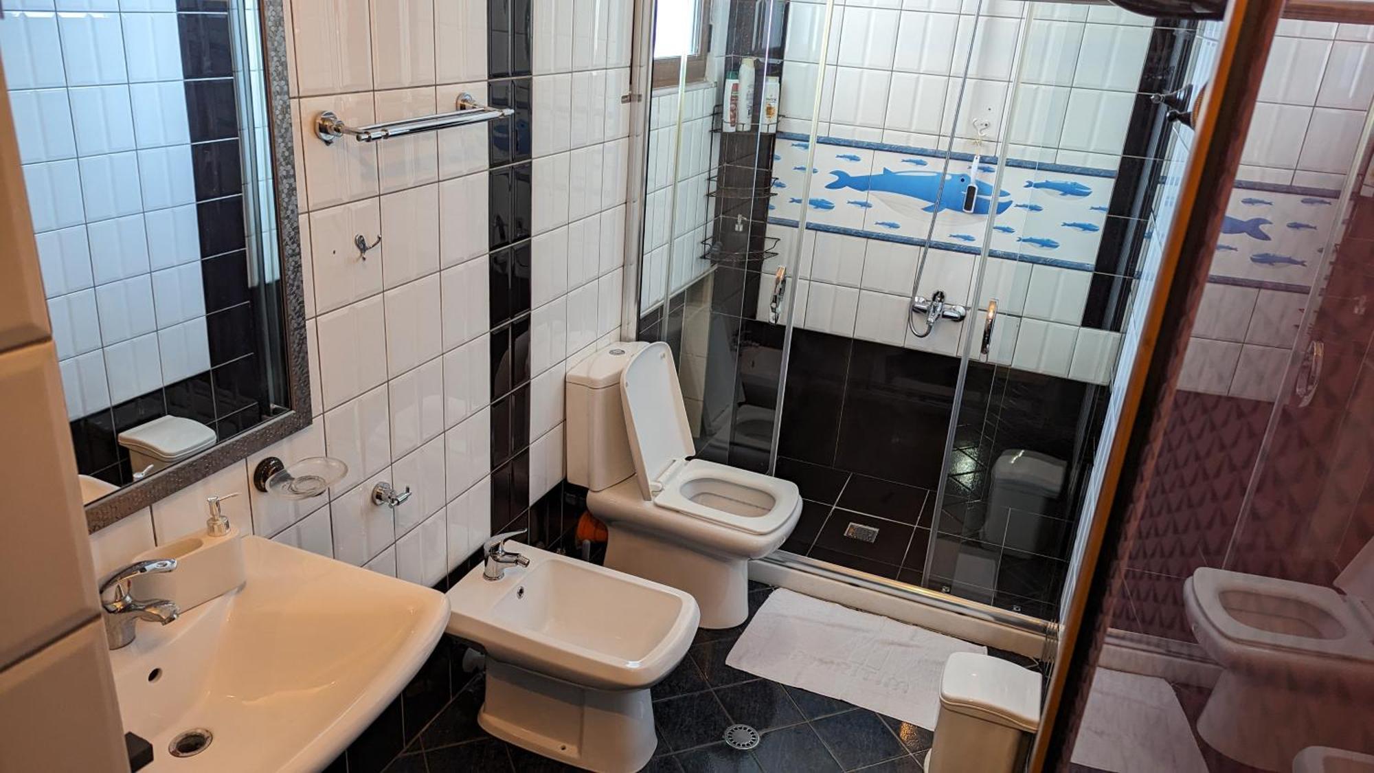 Venus - Cozy With Terrace Apartament *
